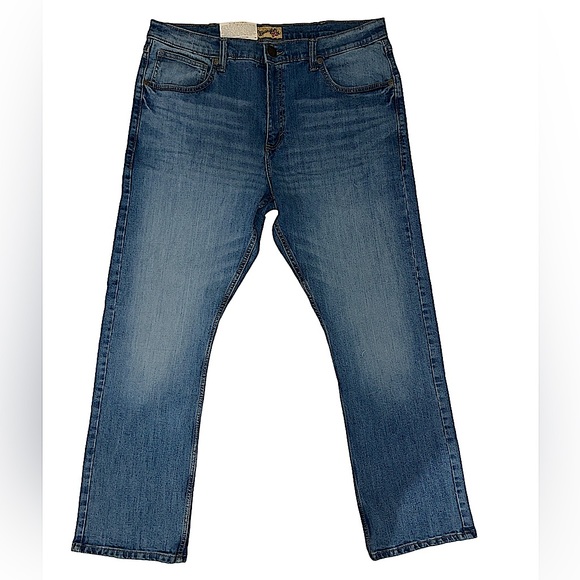 Wrangler’s Cavender’s Blue jeans size 38x32 - Picture 1 of 2